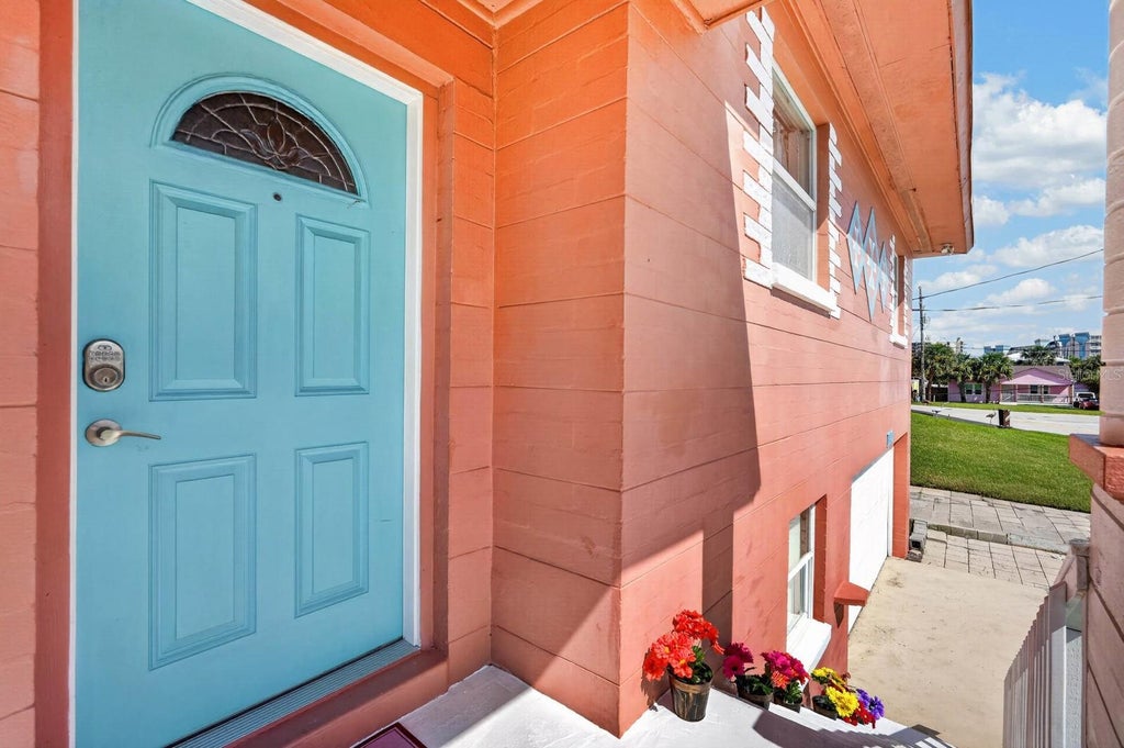 Photo of 1910 Marilyn Street, Daytona Beach, FL 32118 (MLS # V4951011)