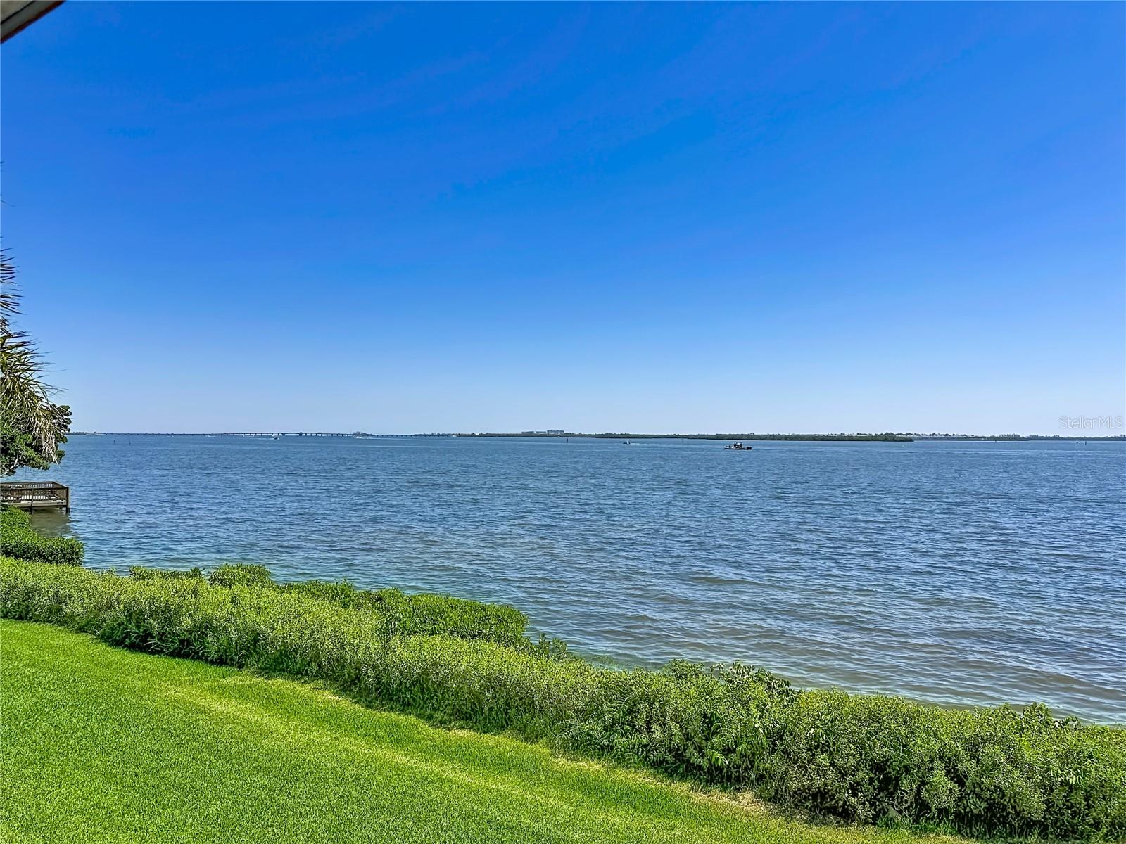 RUNAWAY BAY - Residential