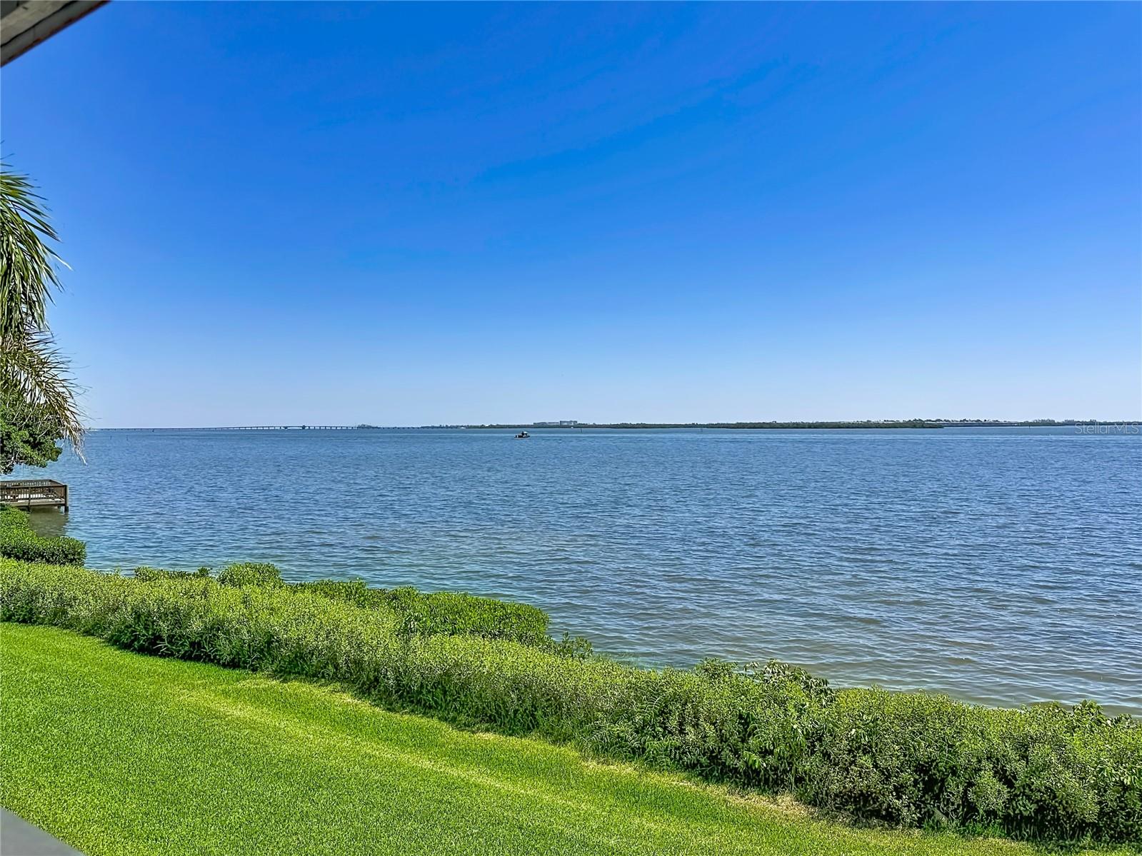 RUNAWAY BAY - Residential