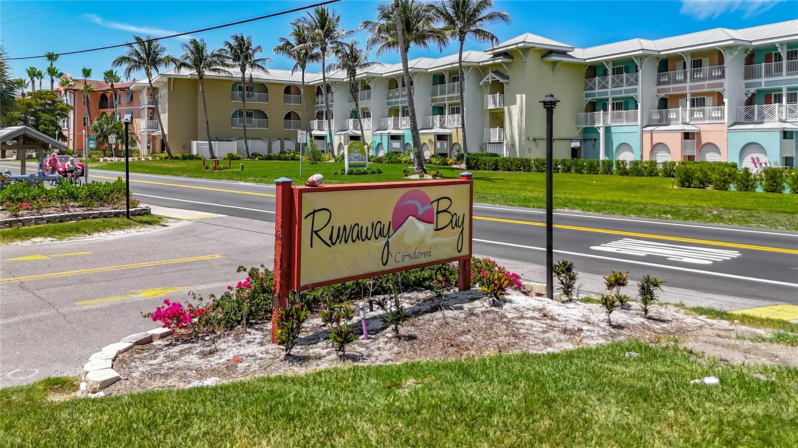 RUNAWAY BAY - Residential