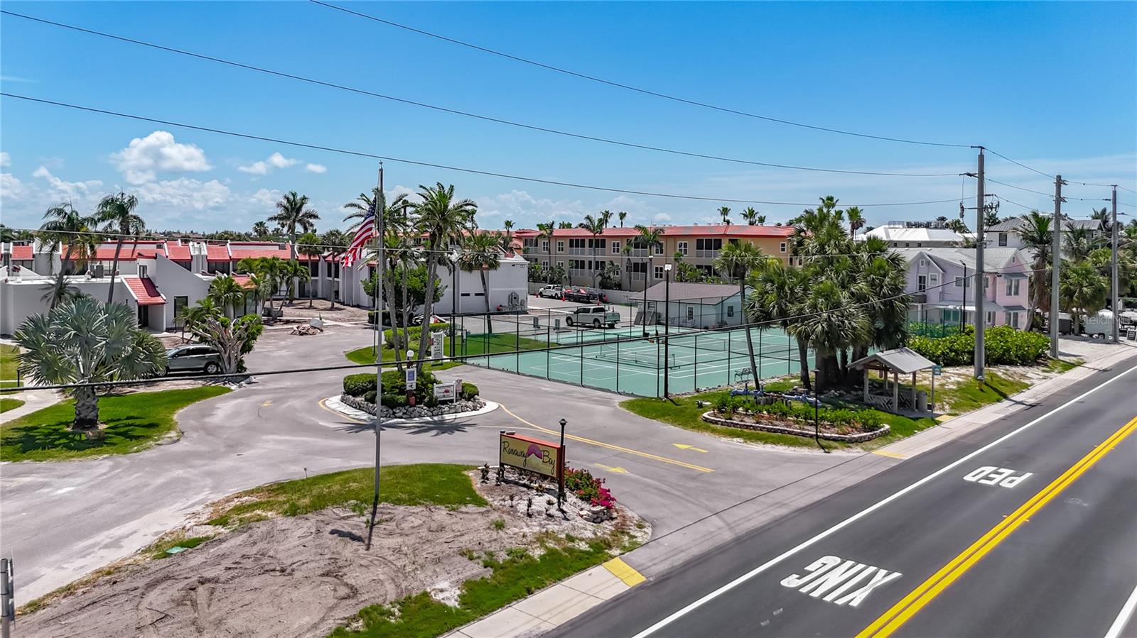 RUNAWAY BAY - Residential