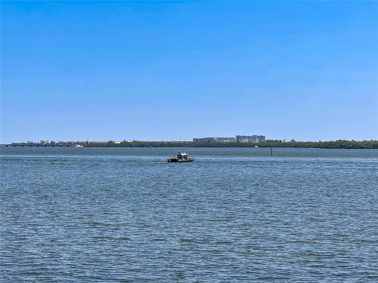 RUNAWAY BAY - Residential