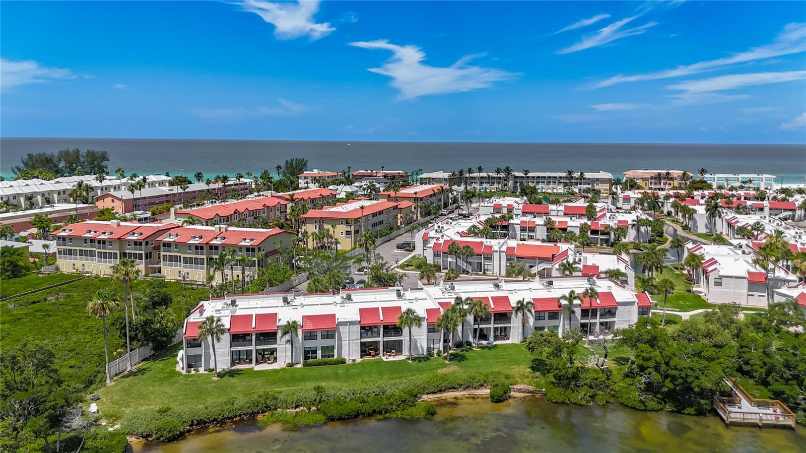 RUNAWAY BAY - Residential