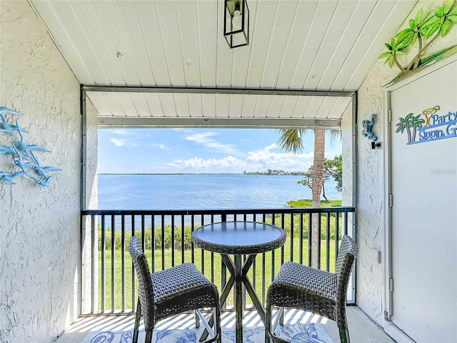 RUNAWAY BAY - Residential