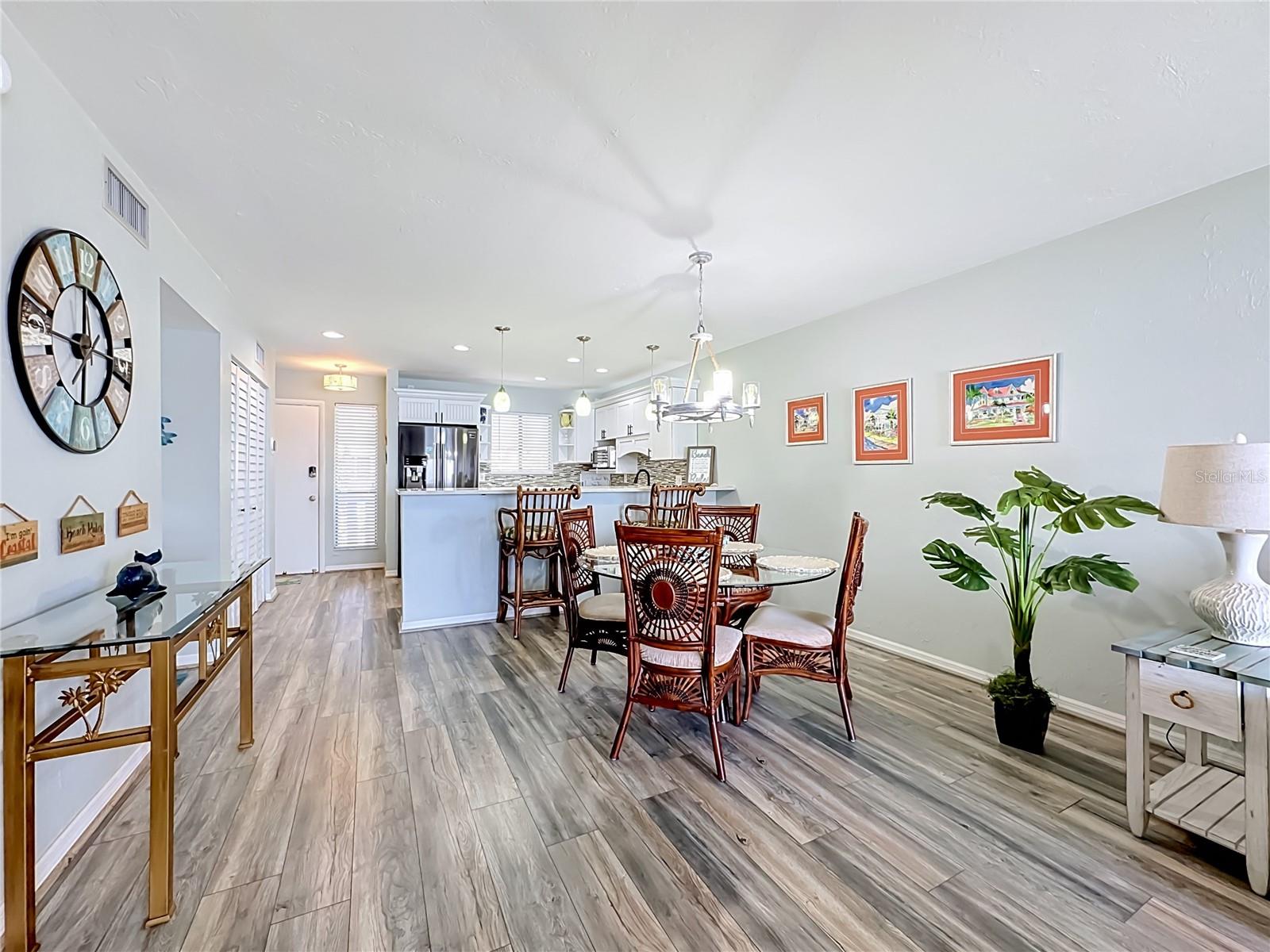 RUNAWAY BAY - Residential