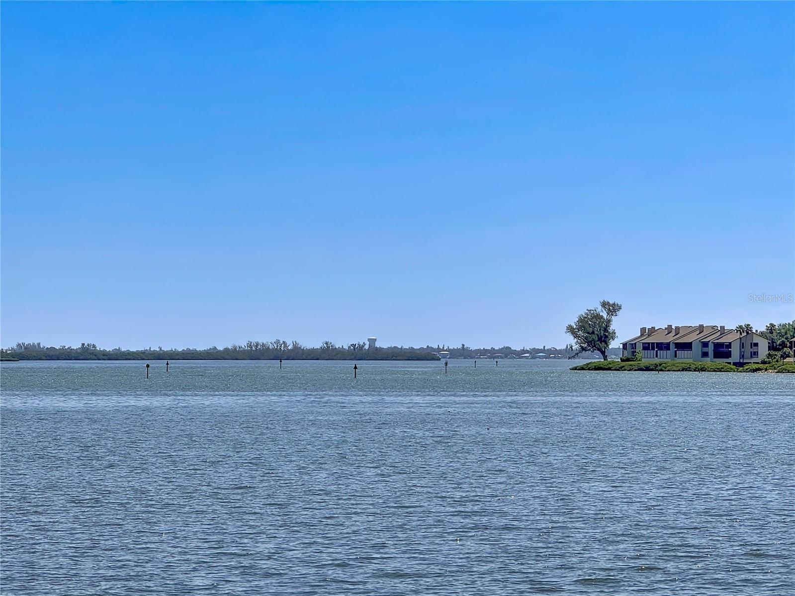 RUNAWAY BAY - Residential