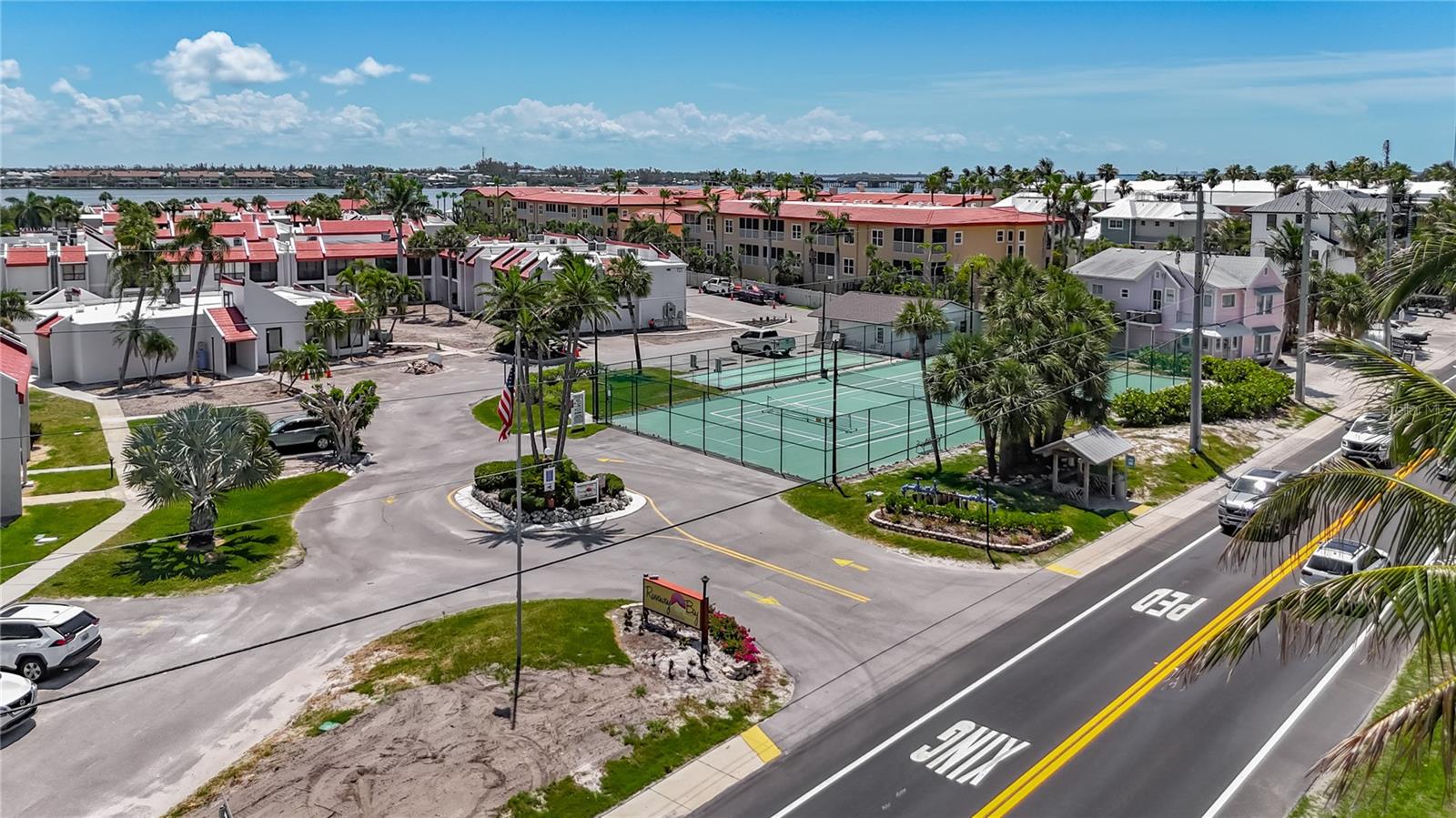 RUNAWAY BAY - Residential