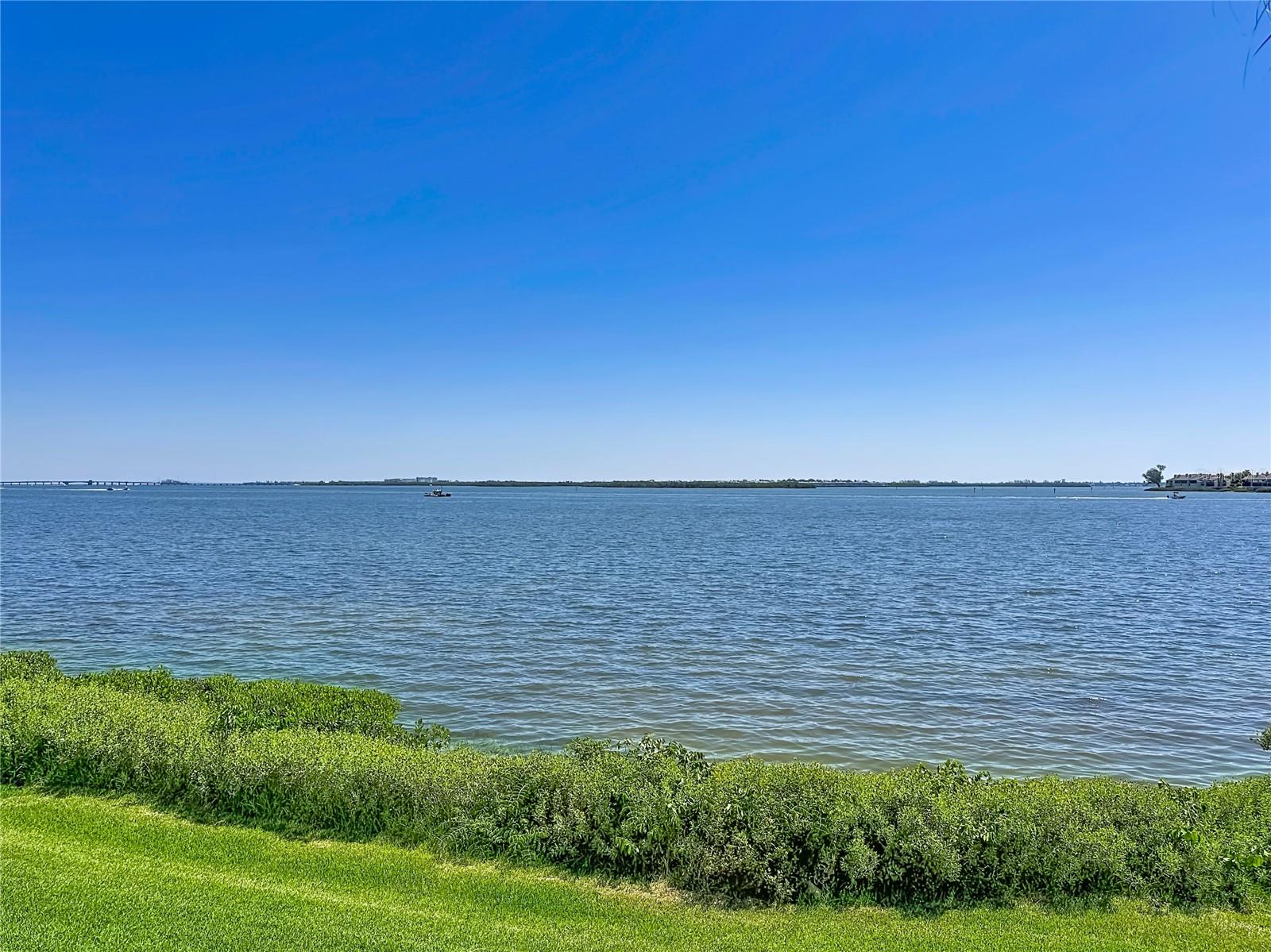 RUNAWAY BAY - Residential