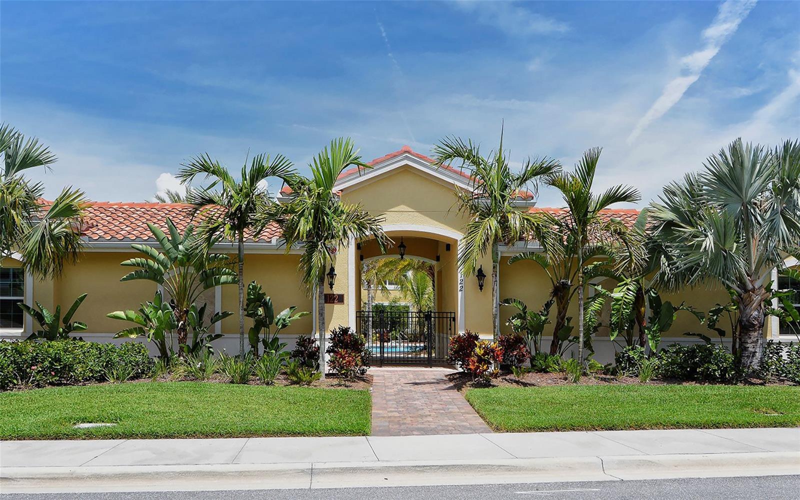 BAY STREET VILLAGE - Residential