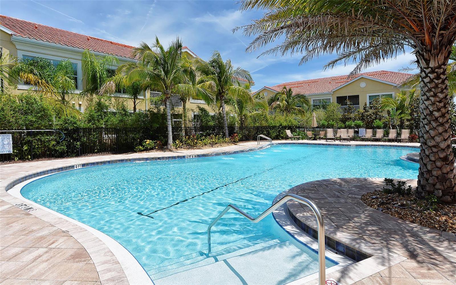 BAY STREET VILLAGE - Residential