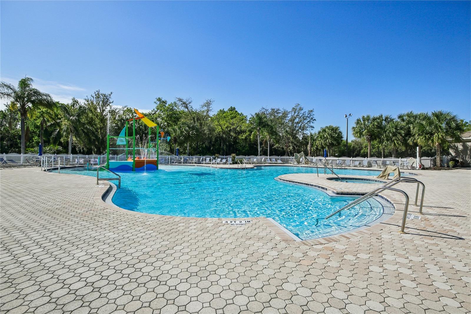 259 DAHLIA COURT