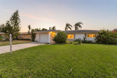 Photo of 2127 Scotland Drive, Clearwater, FL 33763 (MLS # TB8460439)