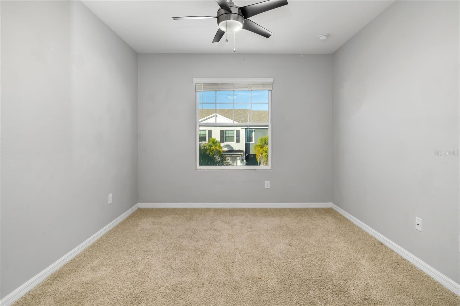 LANDING PH 1 - Residential