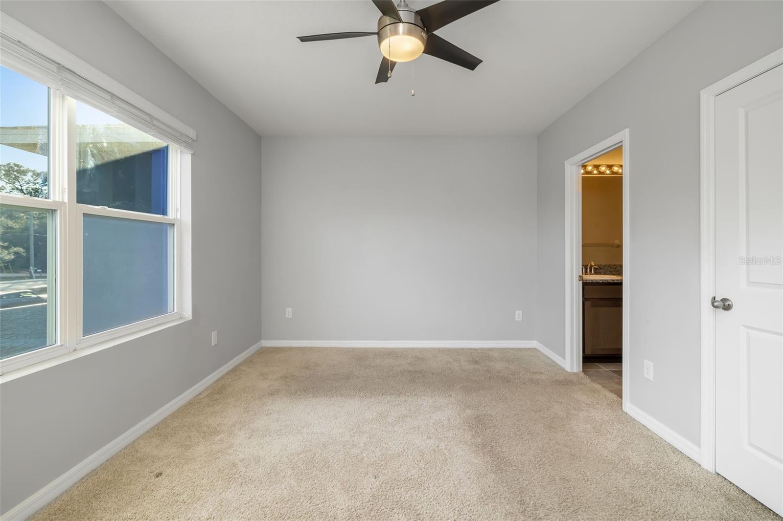 LANDING PH 1 - Residential