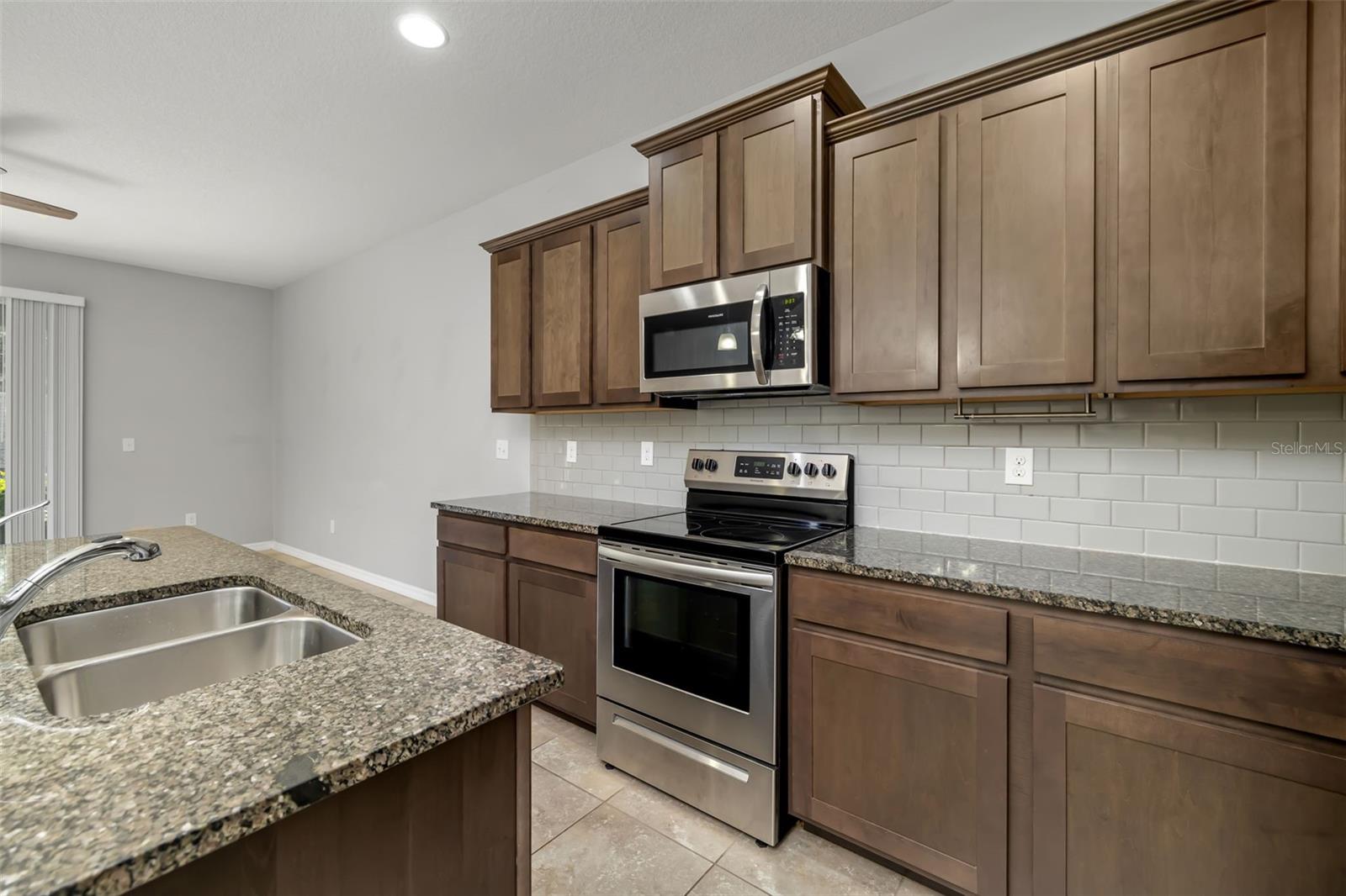 LANDING PH 1 - Residential