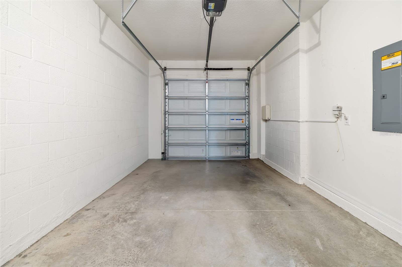 LANDING PH 1 - Residential