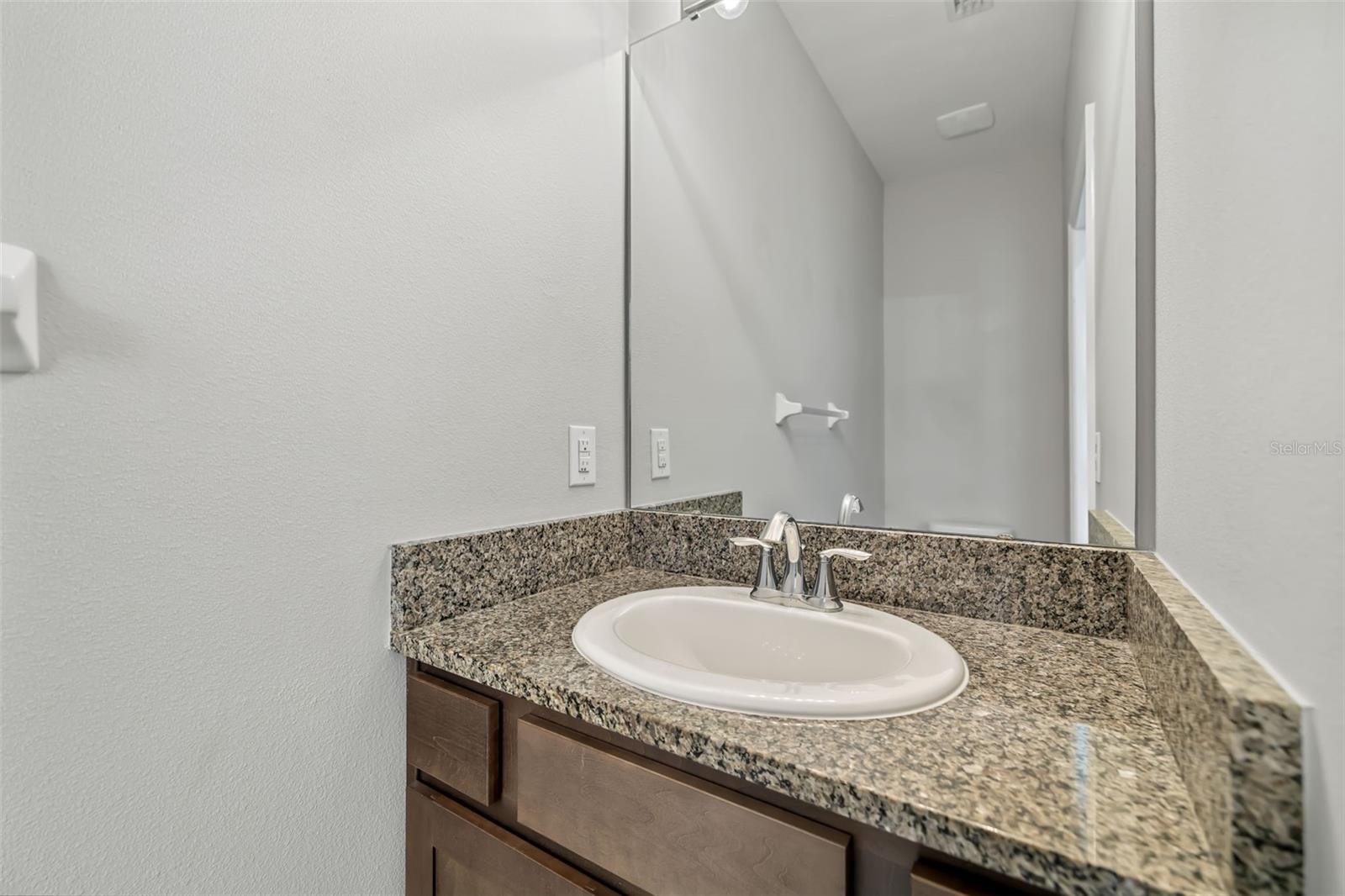 LANDING PH 1 - Residential