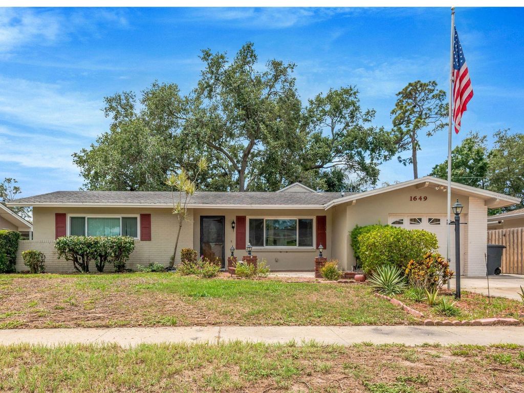 Photo of 1649 Arbor Drive, Clearwater, FL 33756 (MLS # TB8515186)