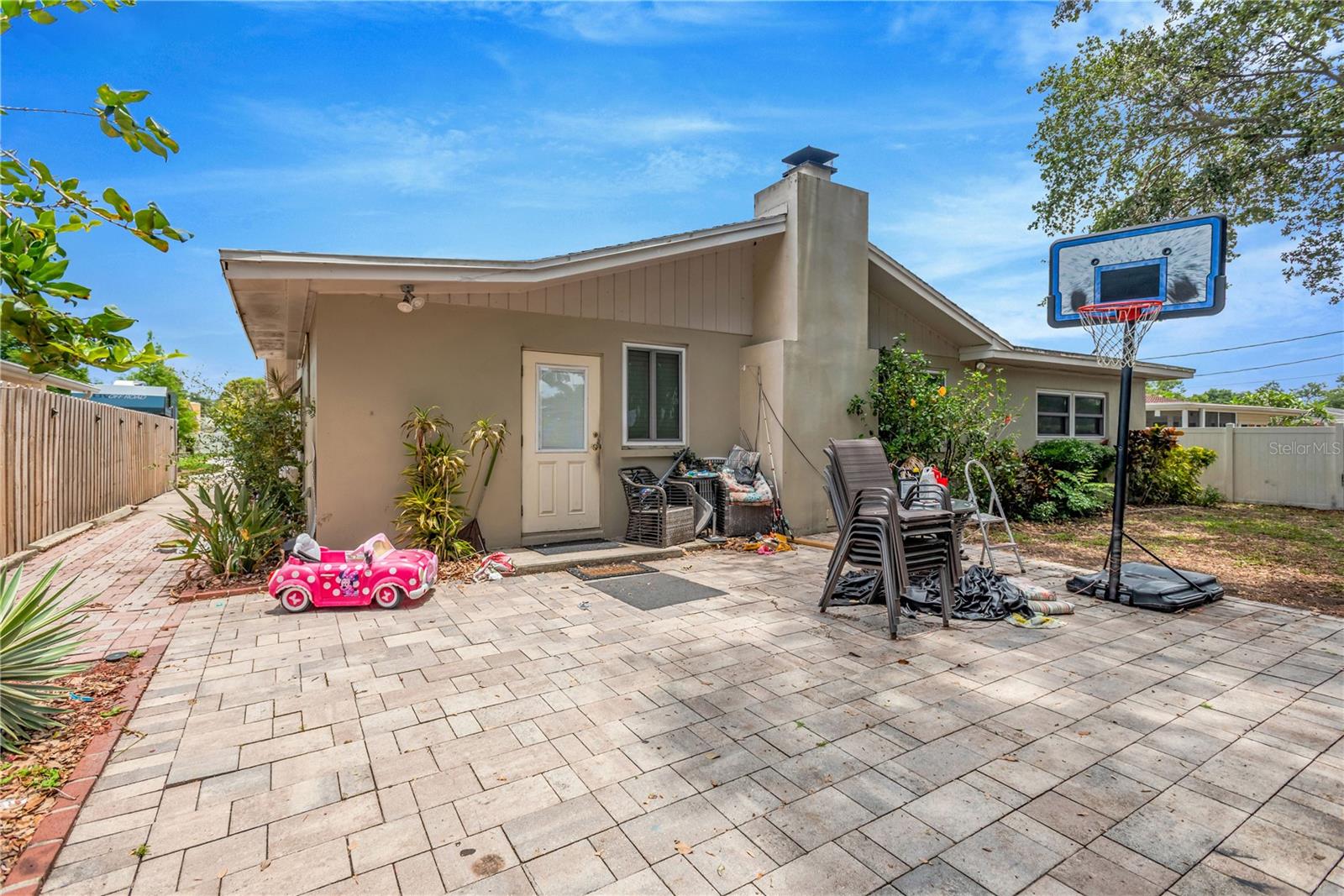 1649 ARBOR DRIVE
