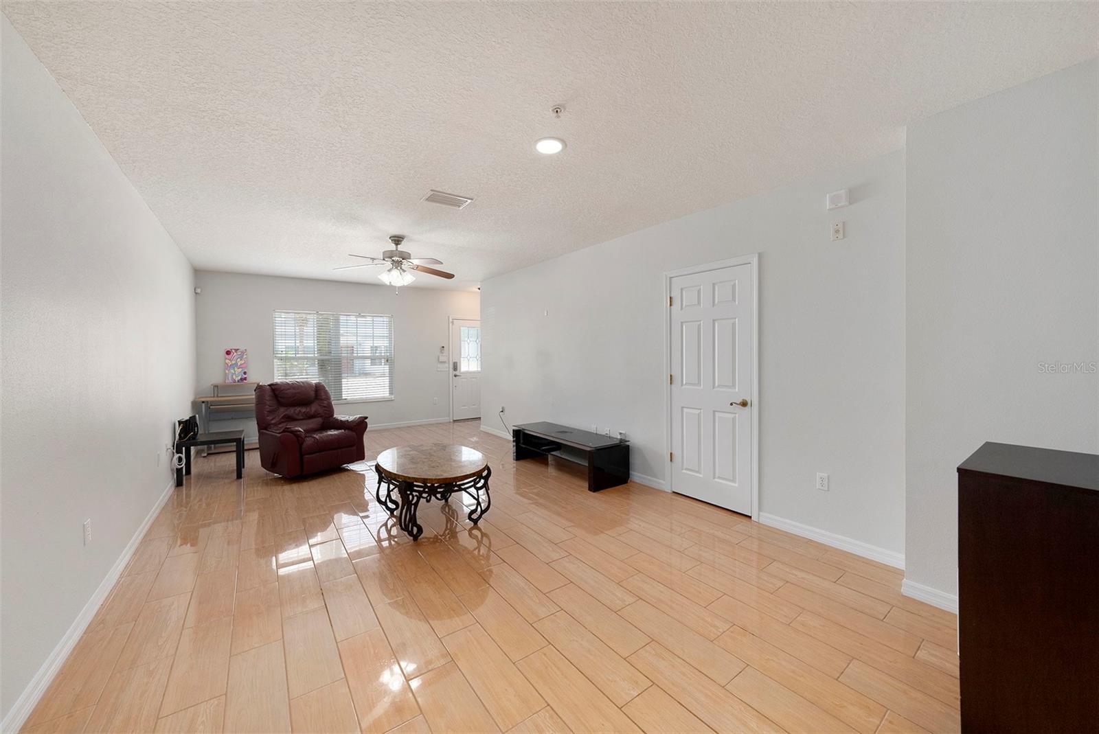 BELLA TERRAZA TWNHMS - Residential