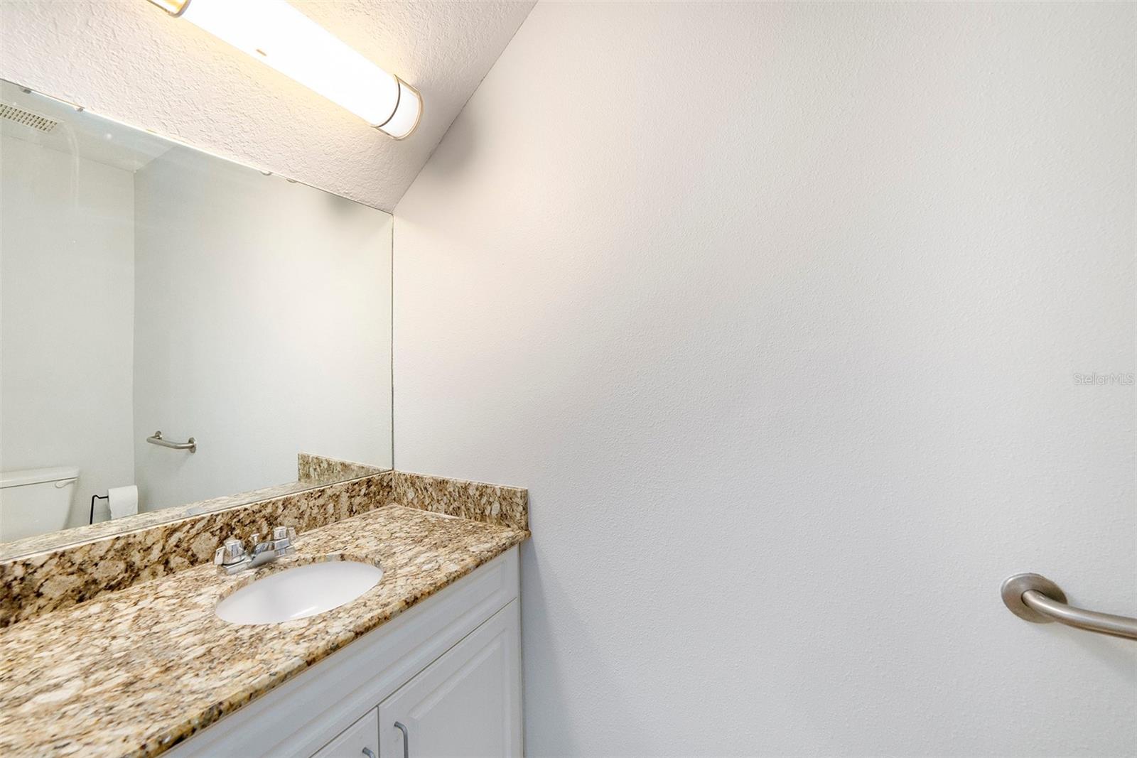 BELLA TERRAZA TWNHMS - Residential