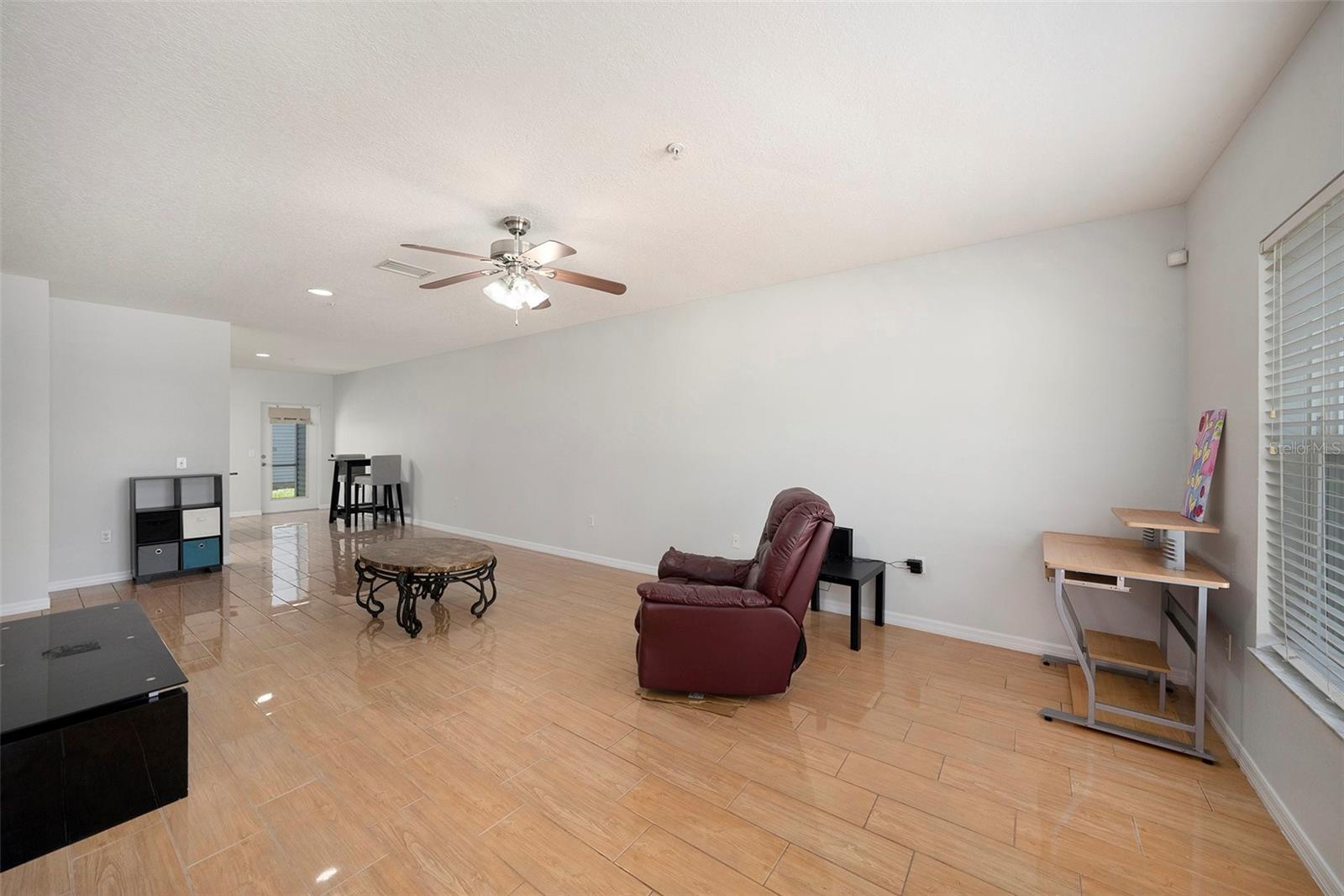 BELLA TERRAZA TWNHMS - Residential