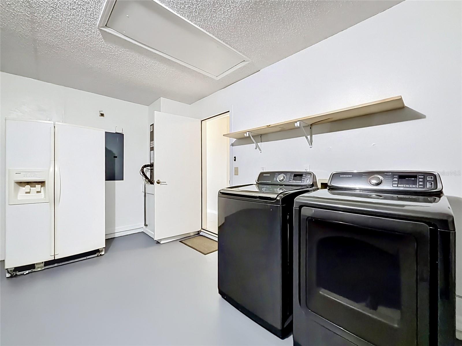 INVERNESS HIGHLANDS WEST - Residential