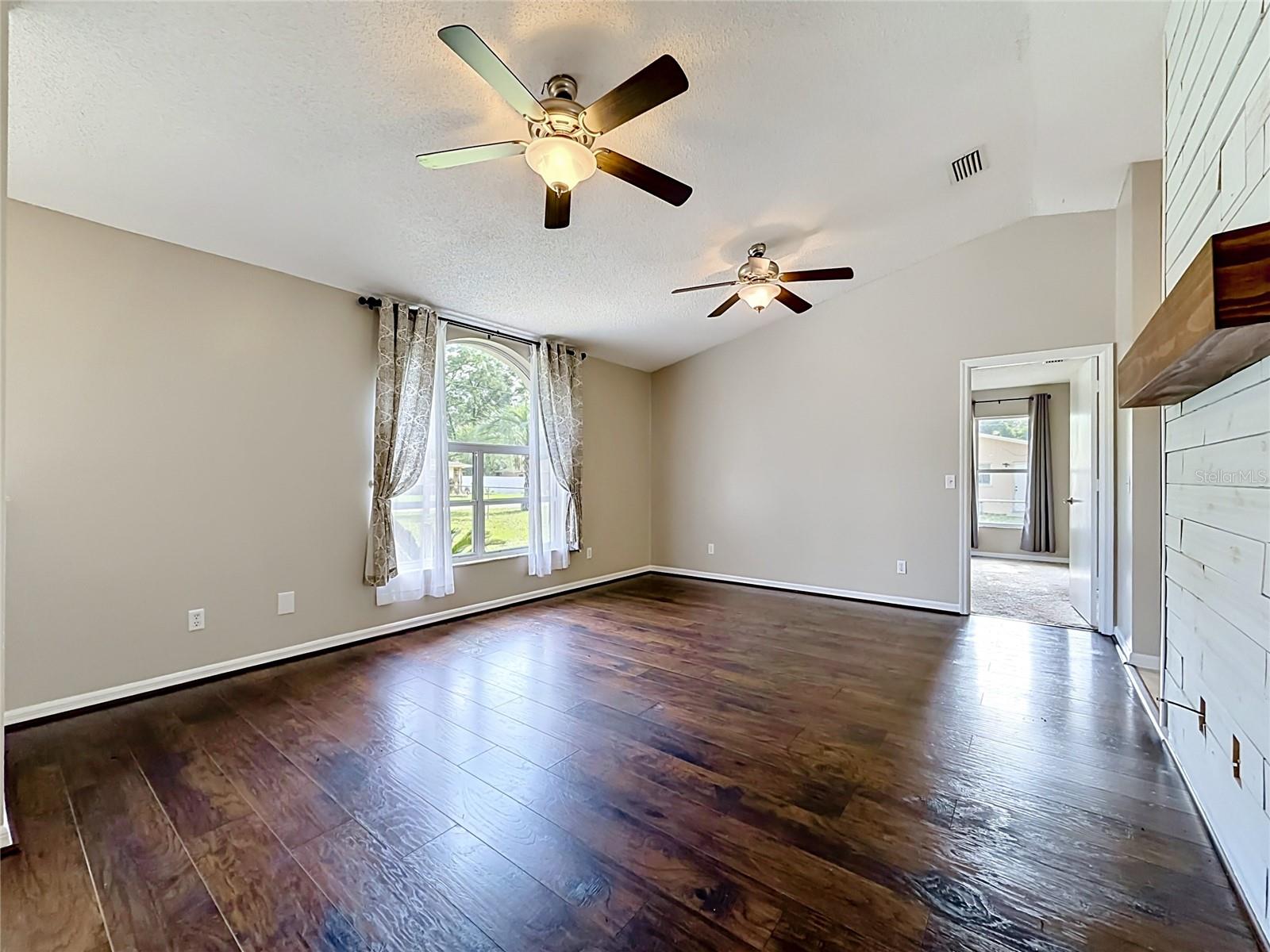 INVERNESS HIGHLANDS WEST - Residential