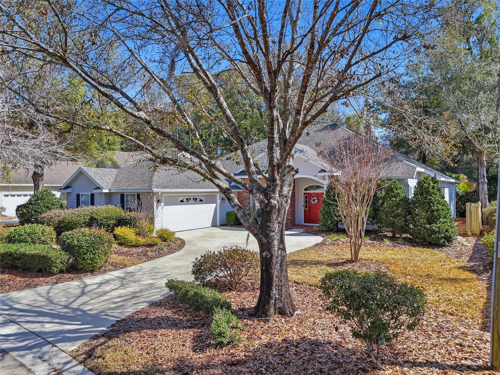 ELOISE GARDENS - Residential