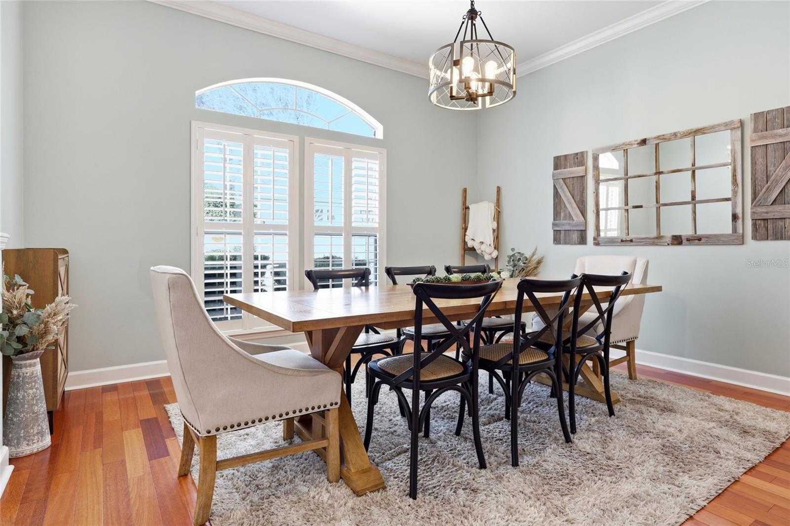 ELOISE GARDENS - Residential