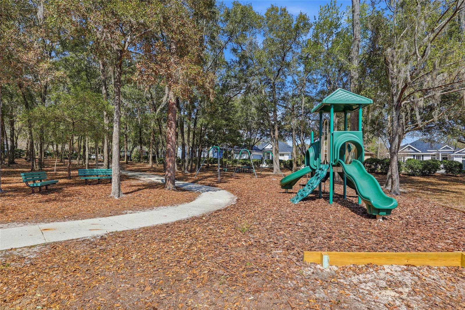 ELOISE GARDENS - Residential