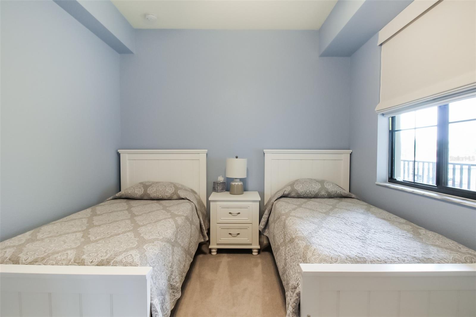 TERRACE VI AT LAKEWOOD NATIONAL PH II - Residential Lease