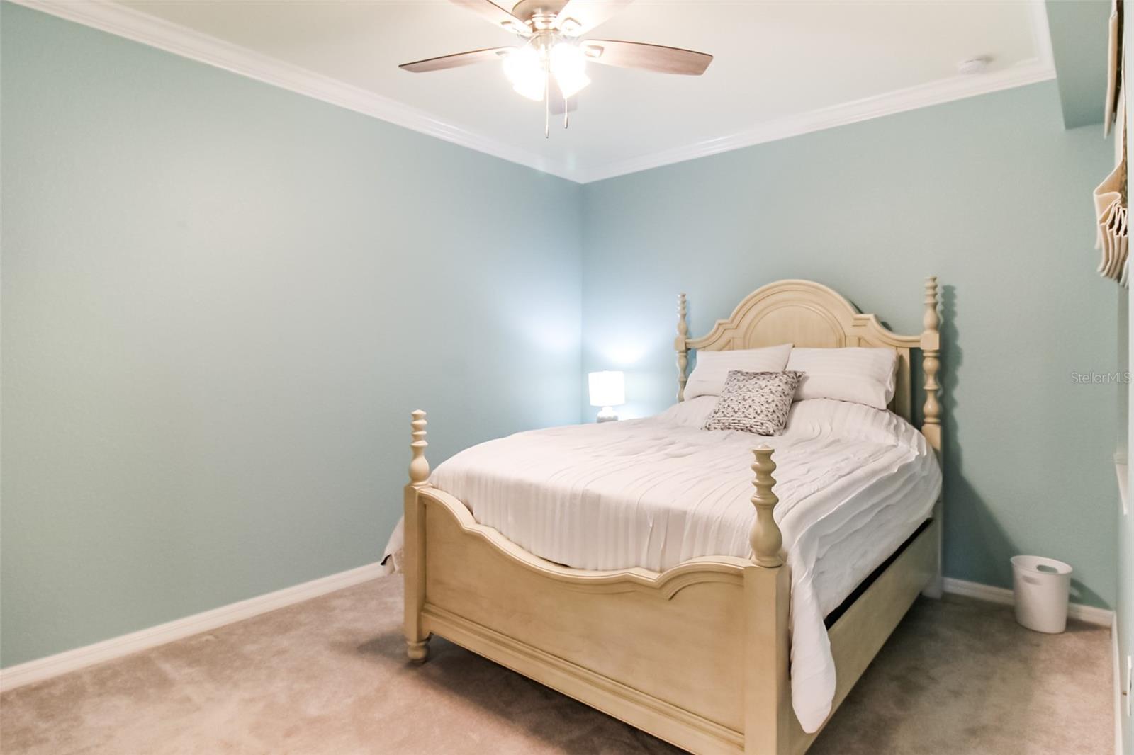 TERRACE VI AT LAKEWOOD NATIONAL PH II - Residential Lease