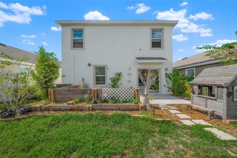 A home in WIMAUMA