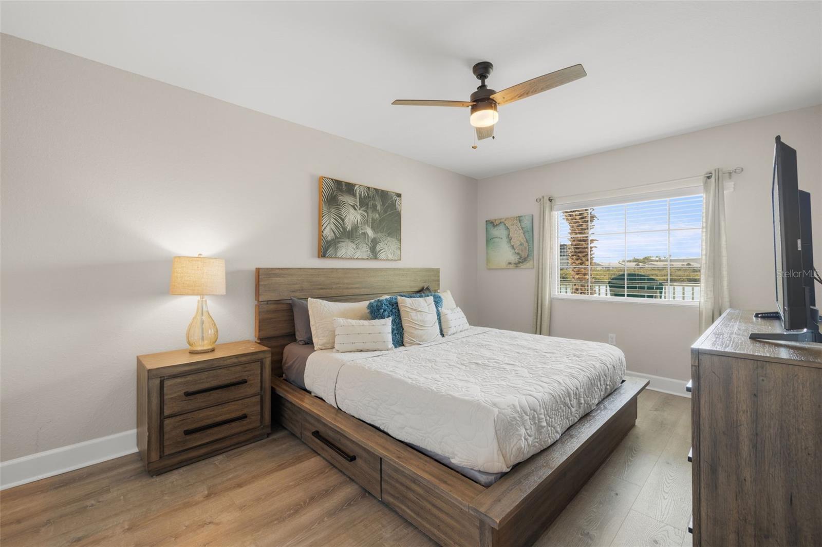 HARBOURSIDE AT MARKER 33 VACATION CONDO - Residential