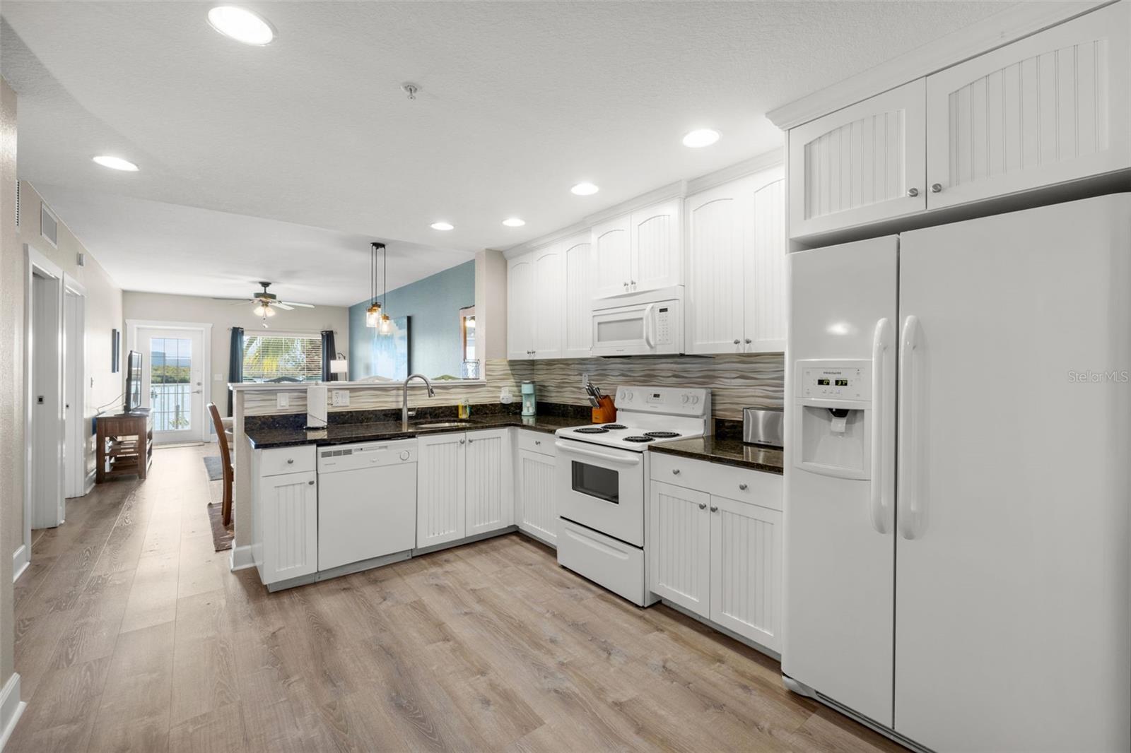 HARBOURSIDE AT MARKER 33 VACATION CONDO - Residential