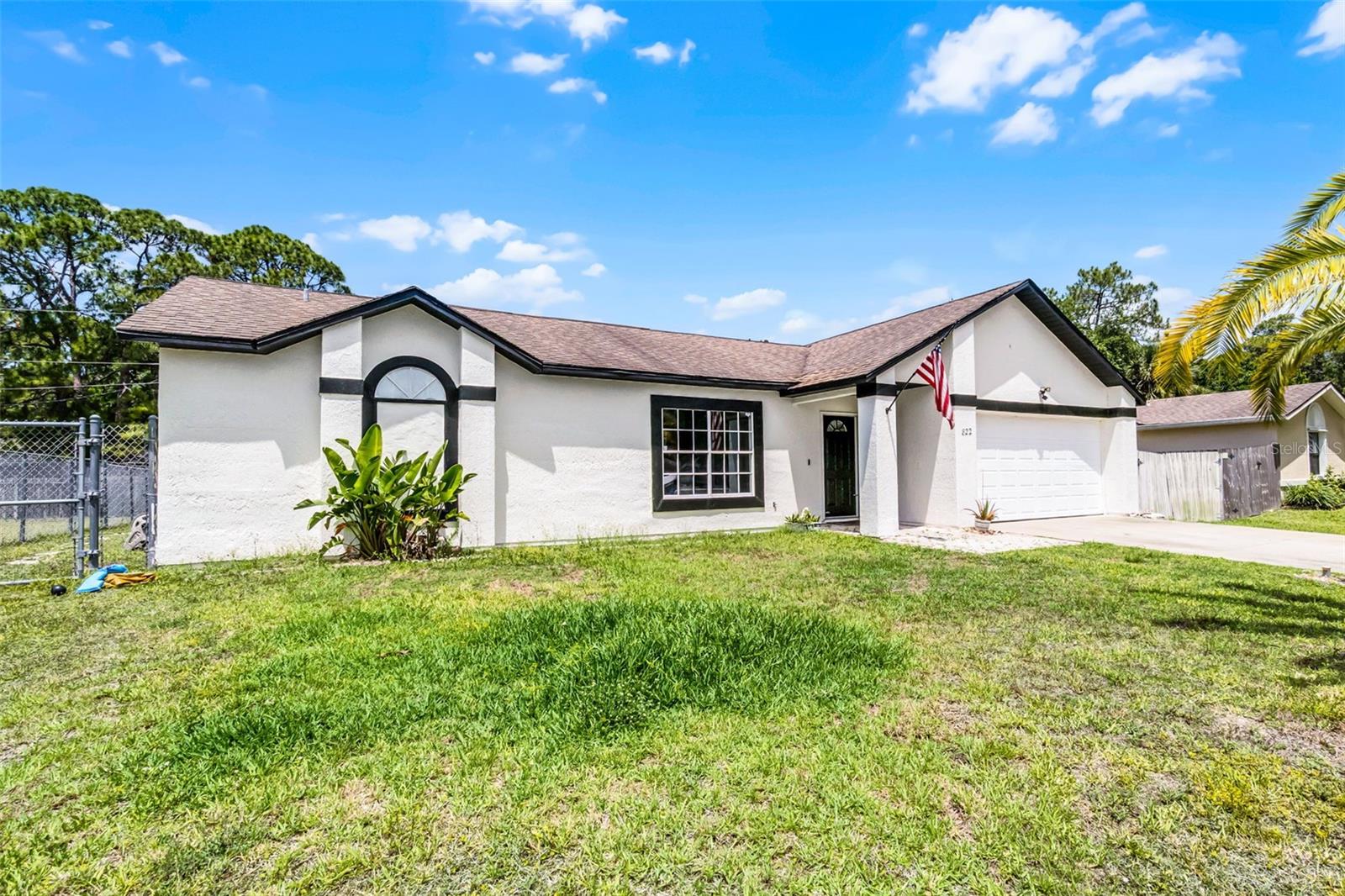 822 LAMPLIGHTER DRIVE NW