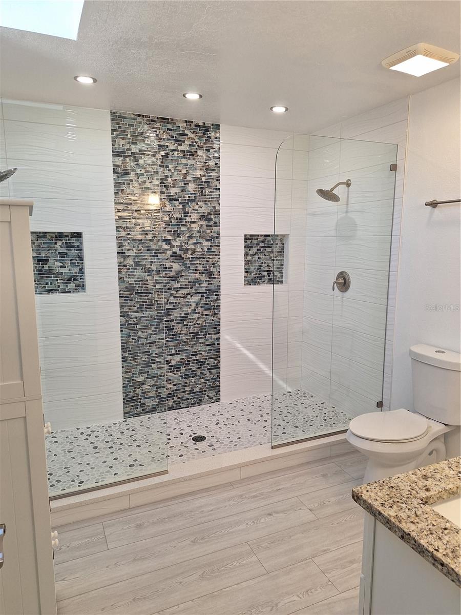 LAKES AT SPRUCE CREEK - Residential