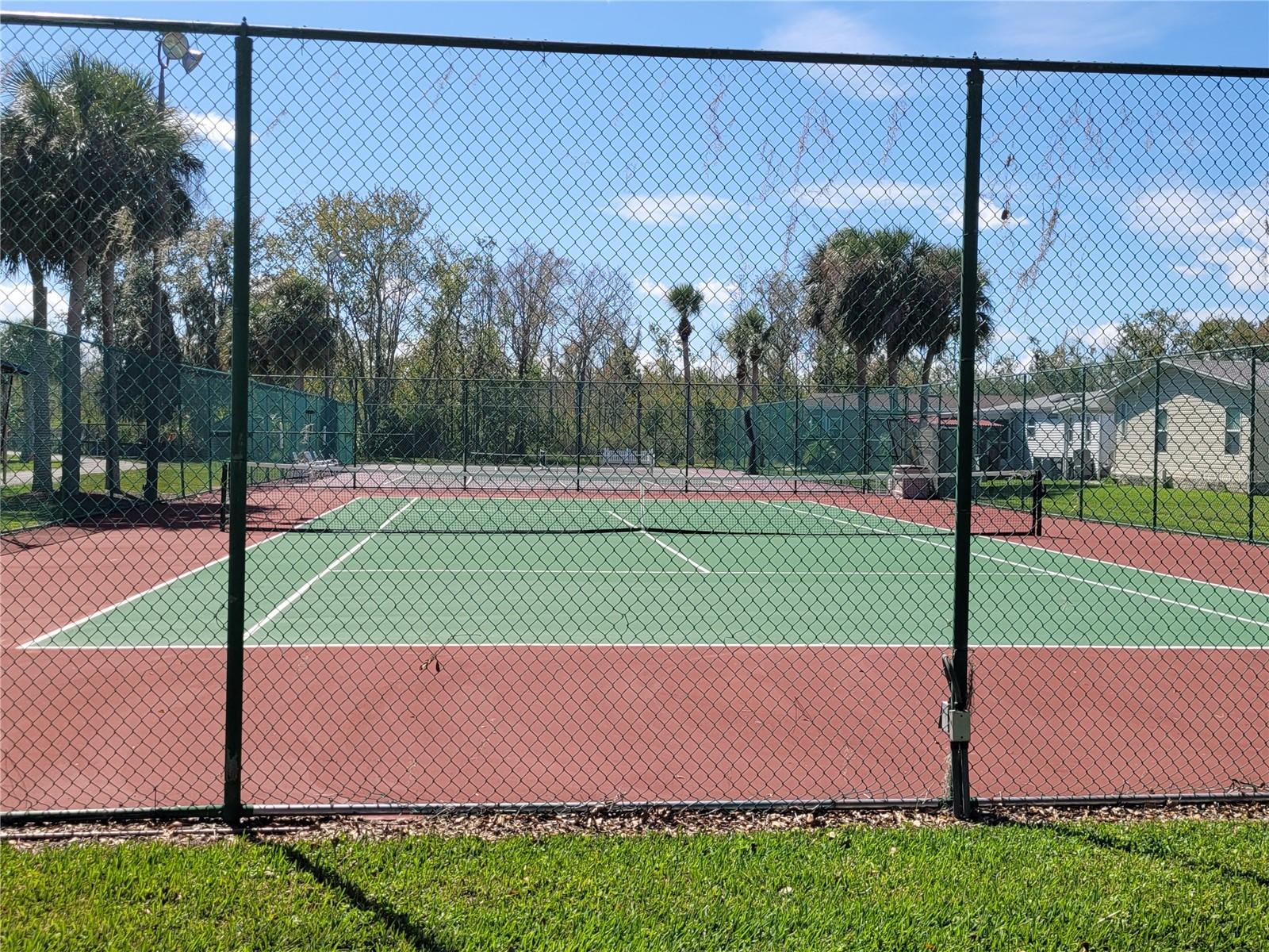 SWEETWATER GOLF & TENNIS CLUB ADD 01 - Residential