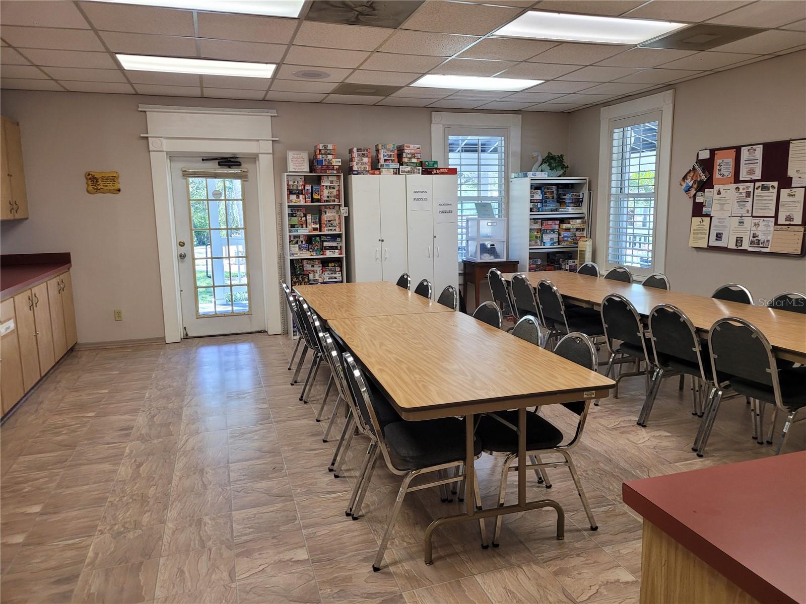 SWEETWATER GOLF & TENNIS CLUB ADD 01 - Residential