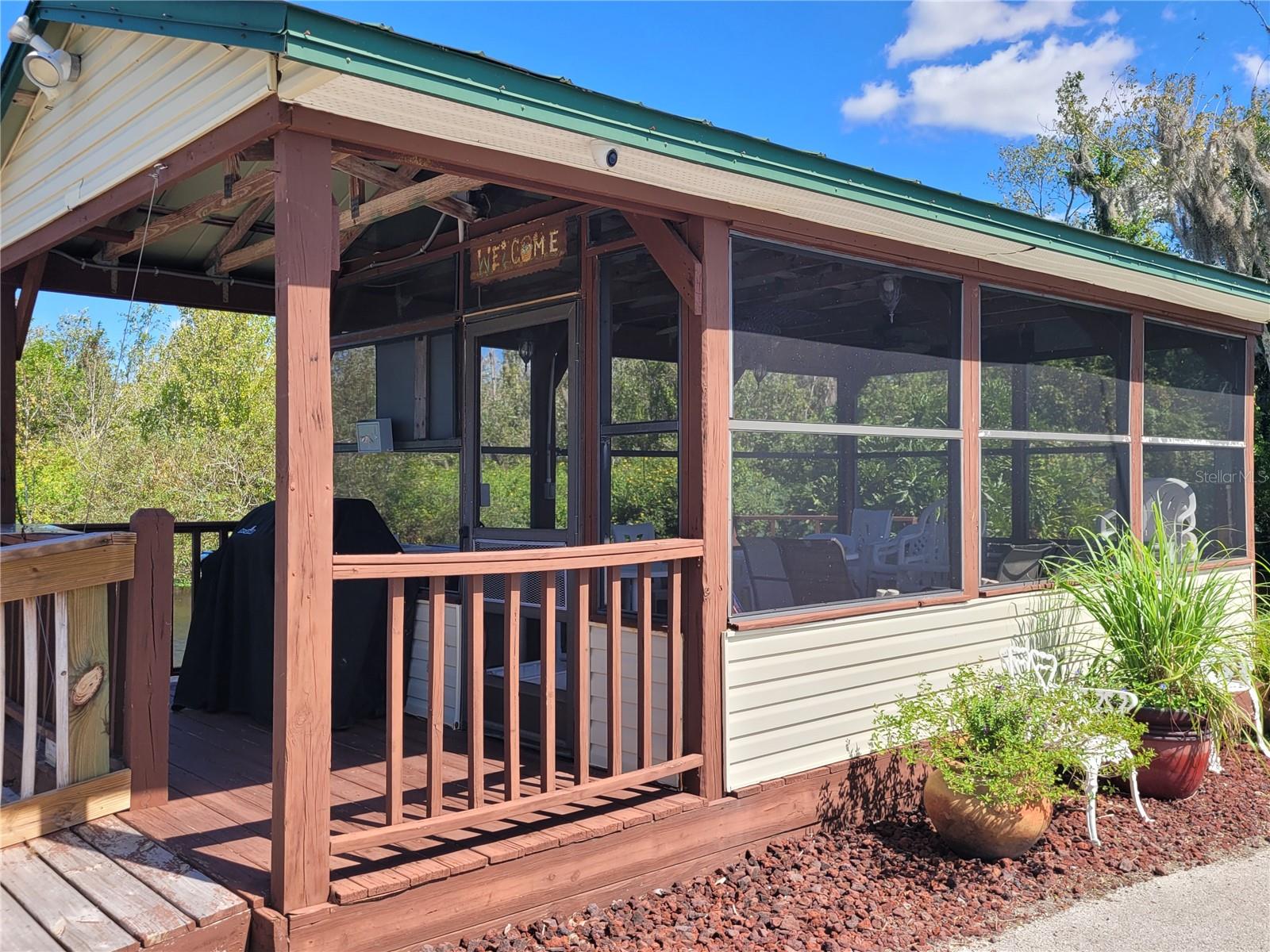 SWEETWATER GOLF & TENNIS CLUB ADD 01 - Residential