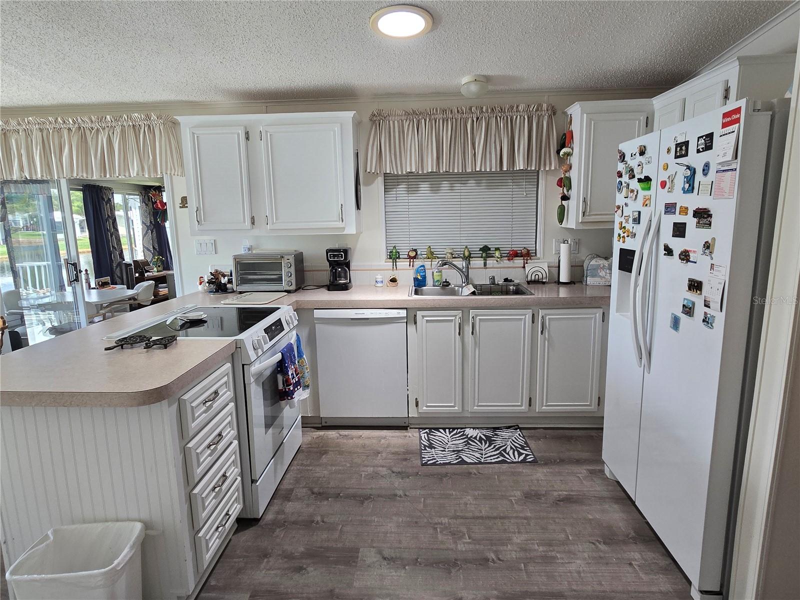 SWEETWATER GOLF & TENNIS CLUB ADD 01 - Residential