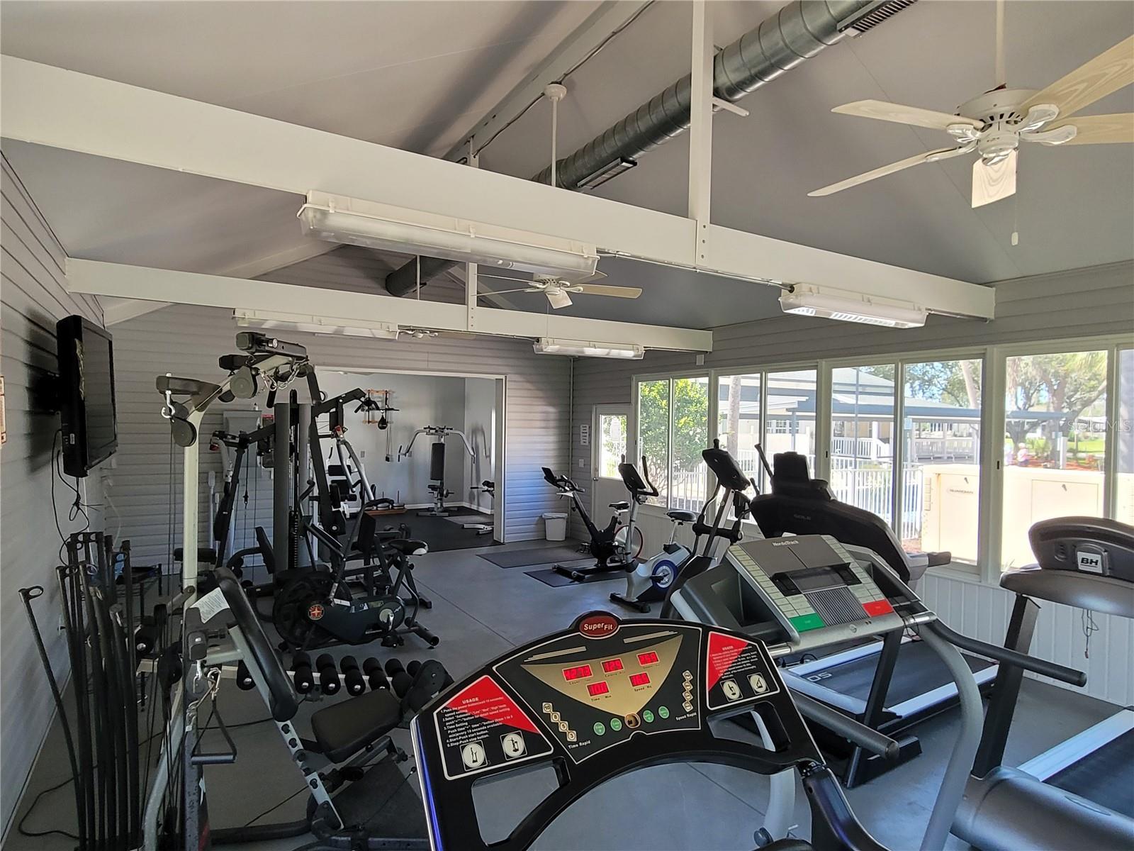 SWEETWATER GOLF & TENNIS CLUB ADD 01 - Residential