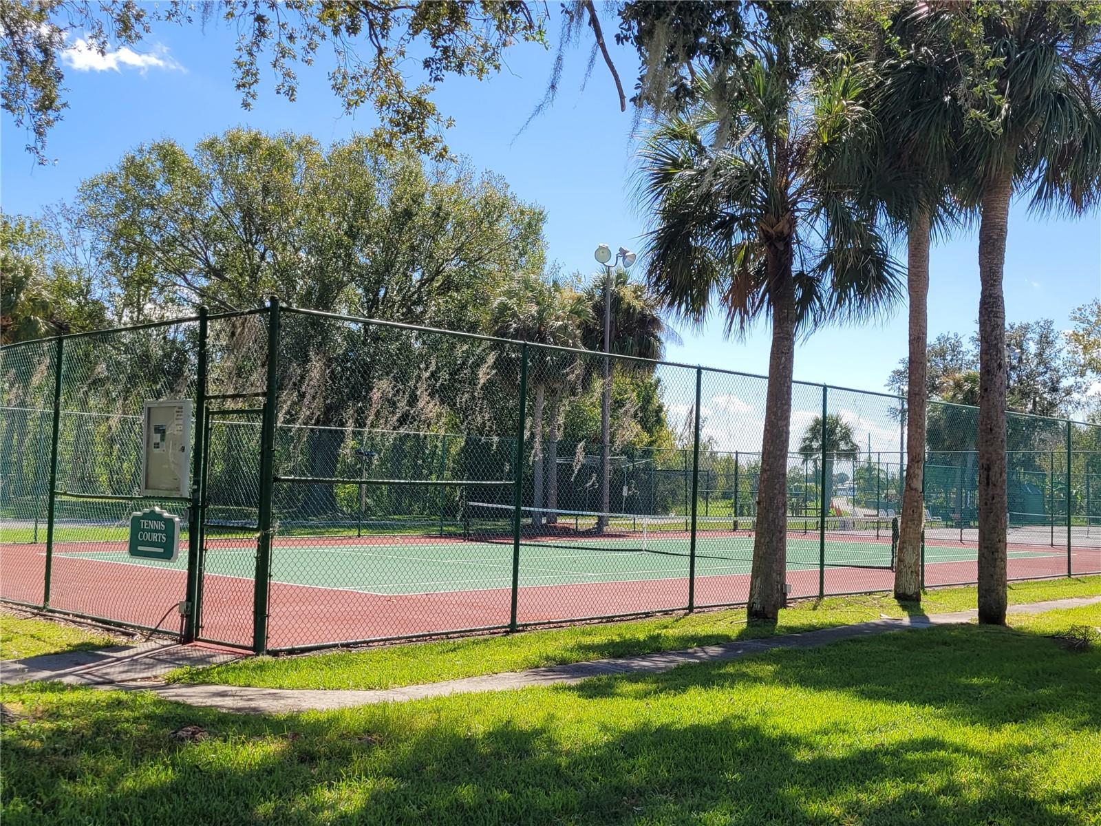 SWEETWATER GOLF & TENNIS CLUB ADD 01 - Residential