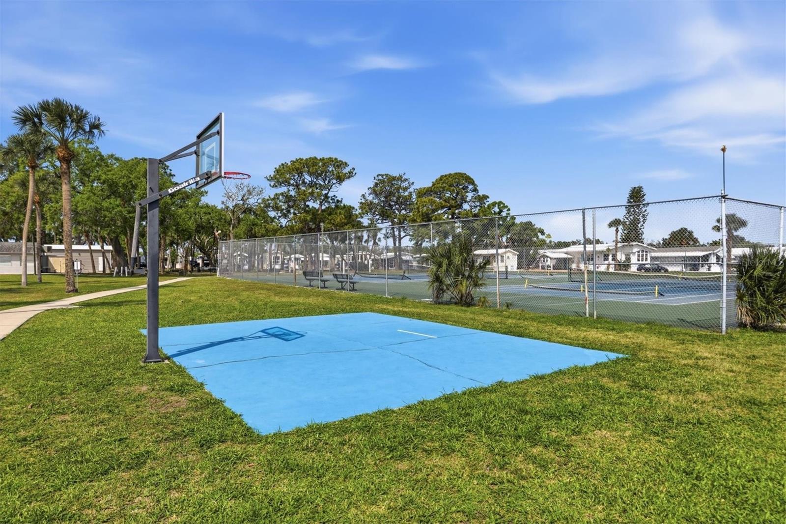 SARASOTA LAKES RV RESORT - Residential