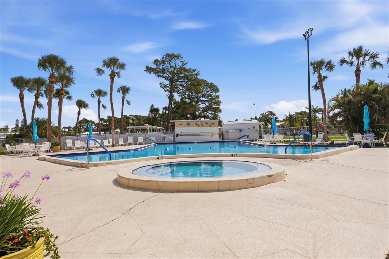 SARASOTA LAKES RV RESORT - Residential