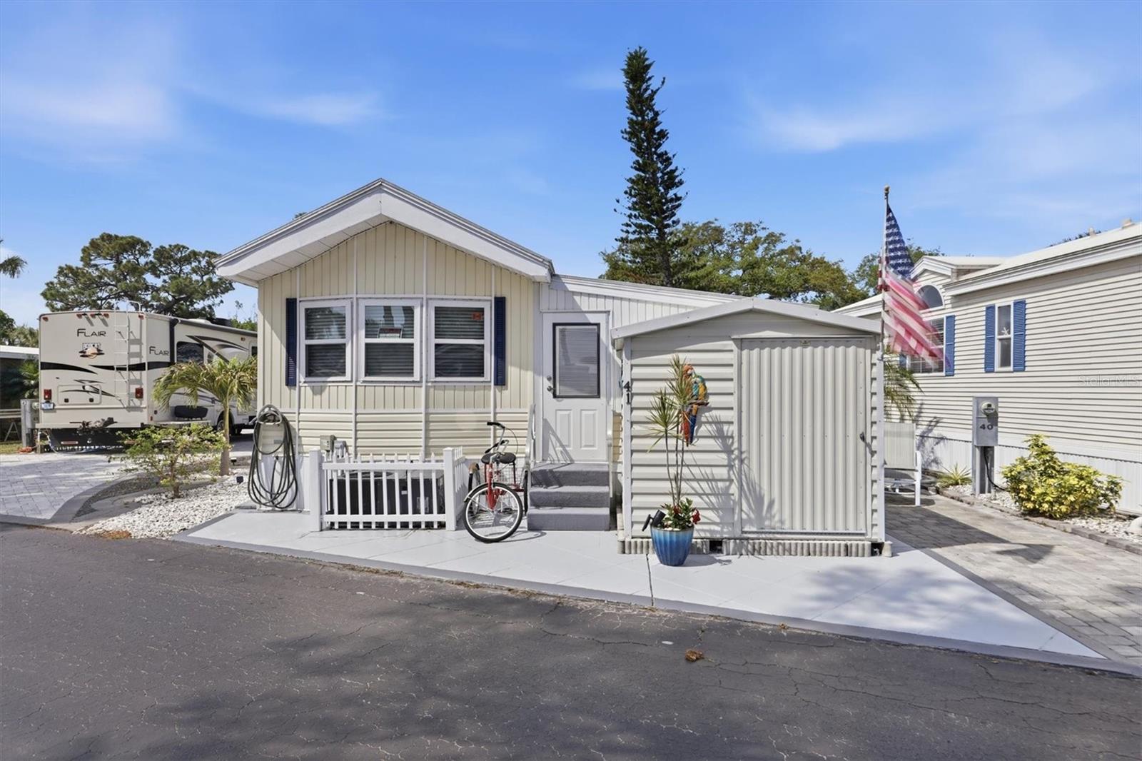 SARASOTA LAKES RV RESORT - Residential