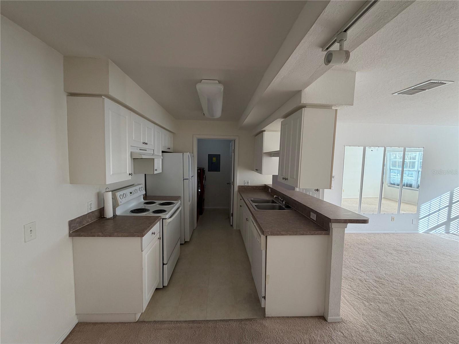 BELMONT AT RYALS CHASE CONDO - Residential Lease