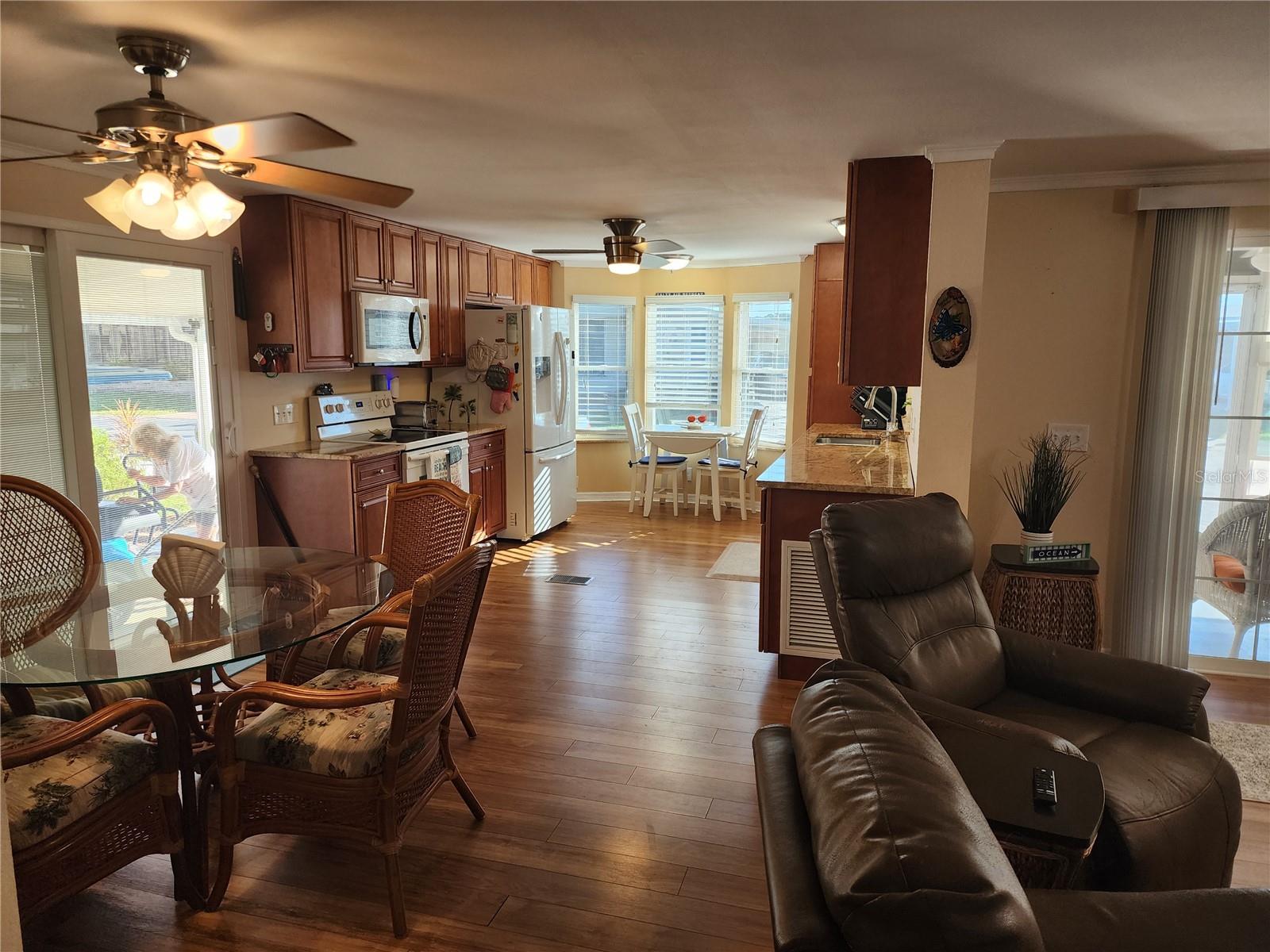 56 N FIJI CIRCLE