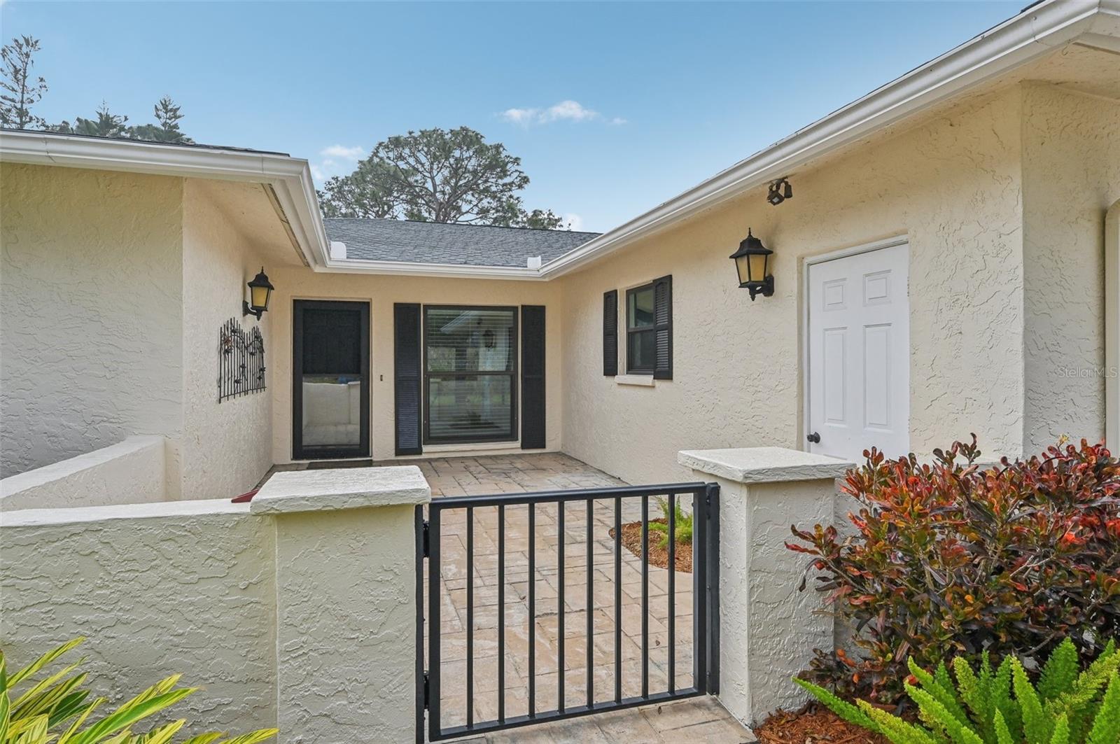 7157 FAIRWAY BEND CIRCLE